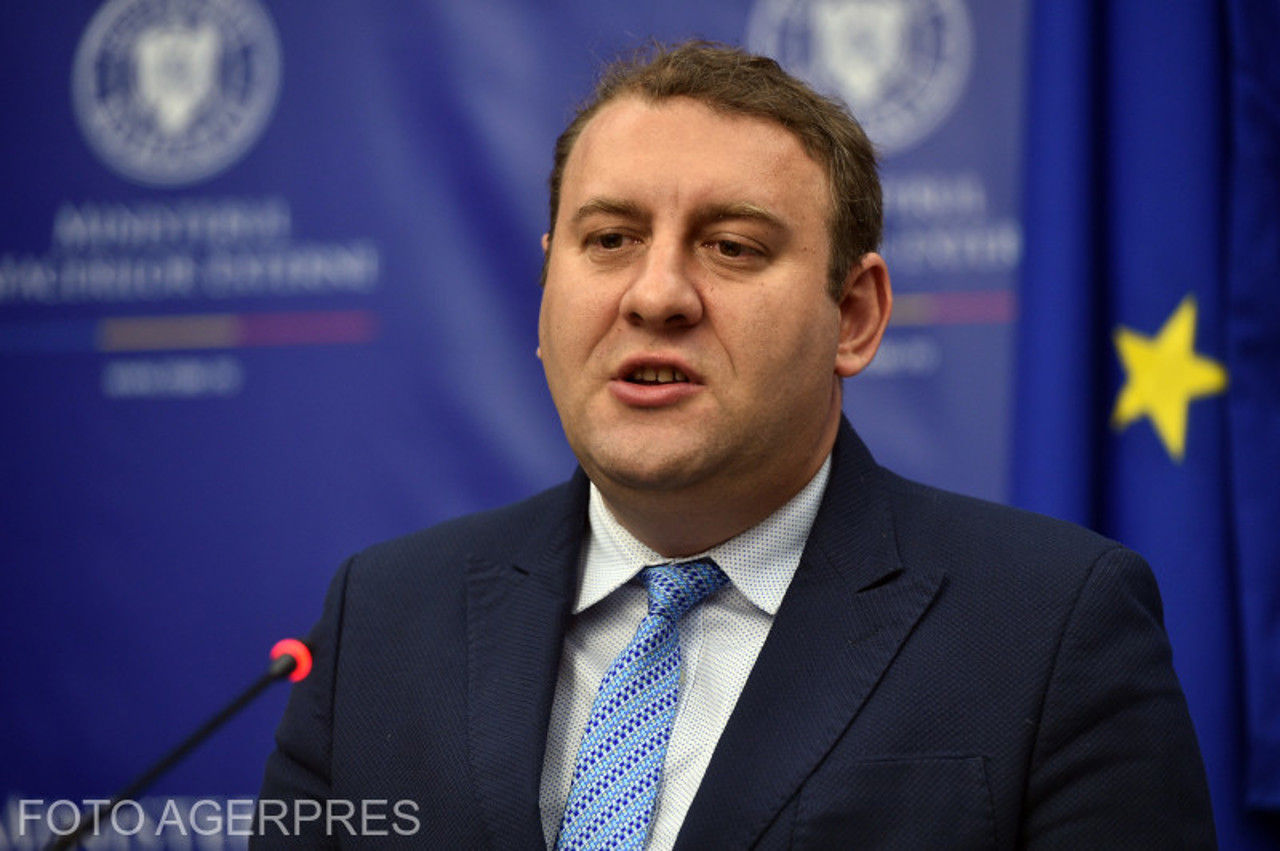 Посол Румынии в Вильнюсе Космин Динеску.