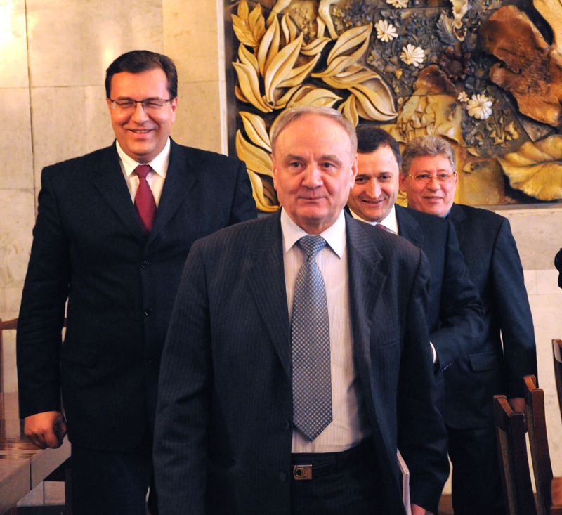 В 2009 году имели место две попытки избрания президента Республики Молдова.