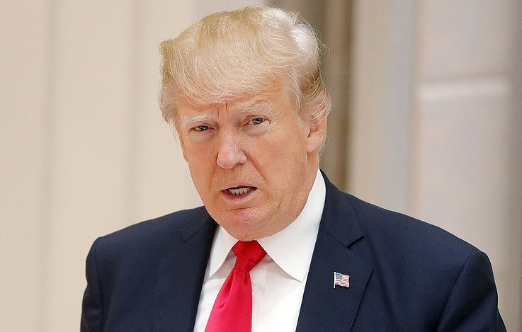 Трамп в личной беседе заявил Макрону, что ЕС в торговой сфере хуже Китая. Фото: tass.ru