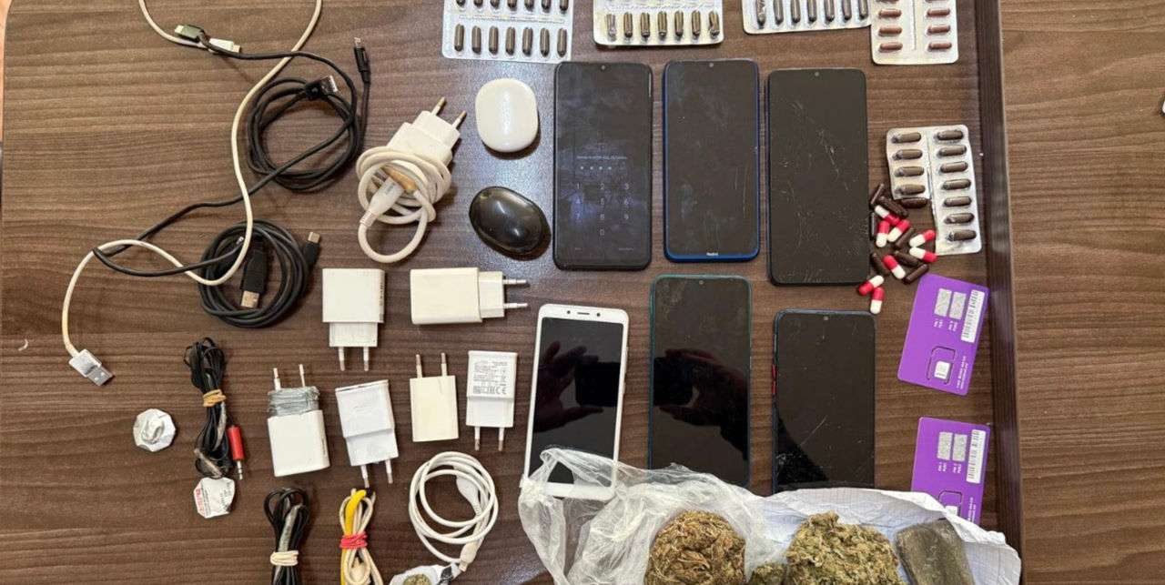 Percheziții în Penitenciarul nr.4 Cricova: Droguri și telefoane mobile, depistate în celulele deținuților.