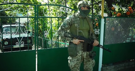 Задержанные оказались гражданами Молдовы. 