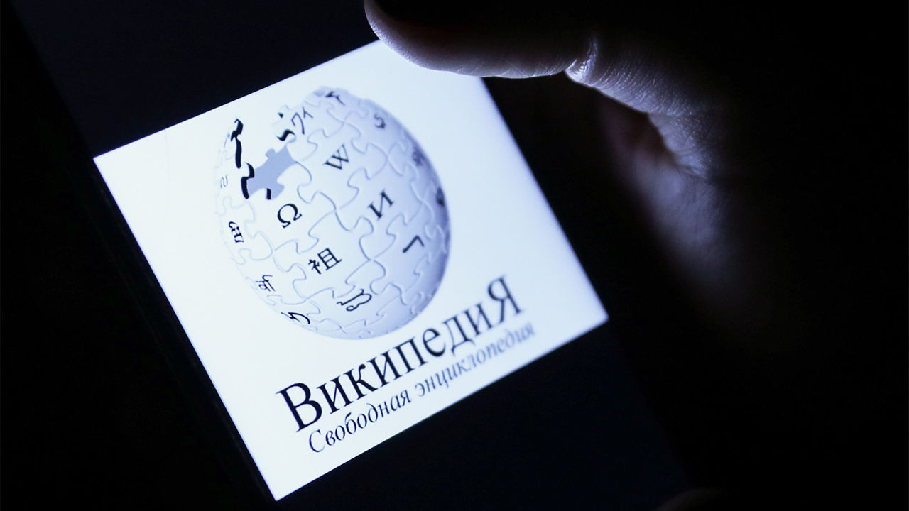 Суд в России оштрафовал "Википедию" из-за "дезинформации".