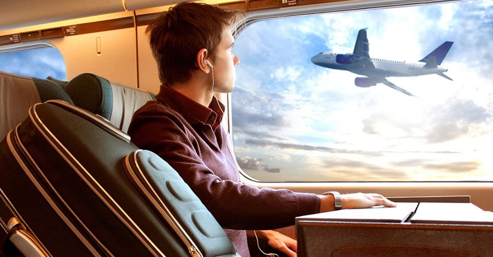 Zborul cu avionul în Europa rămâne mai ieftin decât călătoria cu trenul.