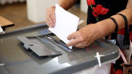 În cadrul alegerilor locale generale din 5 iunie 2011, din primul tur au fost aleși primarii în 645 de localităţi. Foto: publika.md