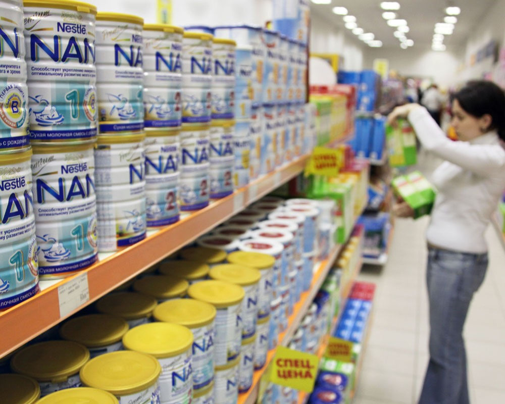 Toxină periculoasă în laptele praf pentru copii. Nestlé retrage mai multe loturi în Europa.