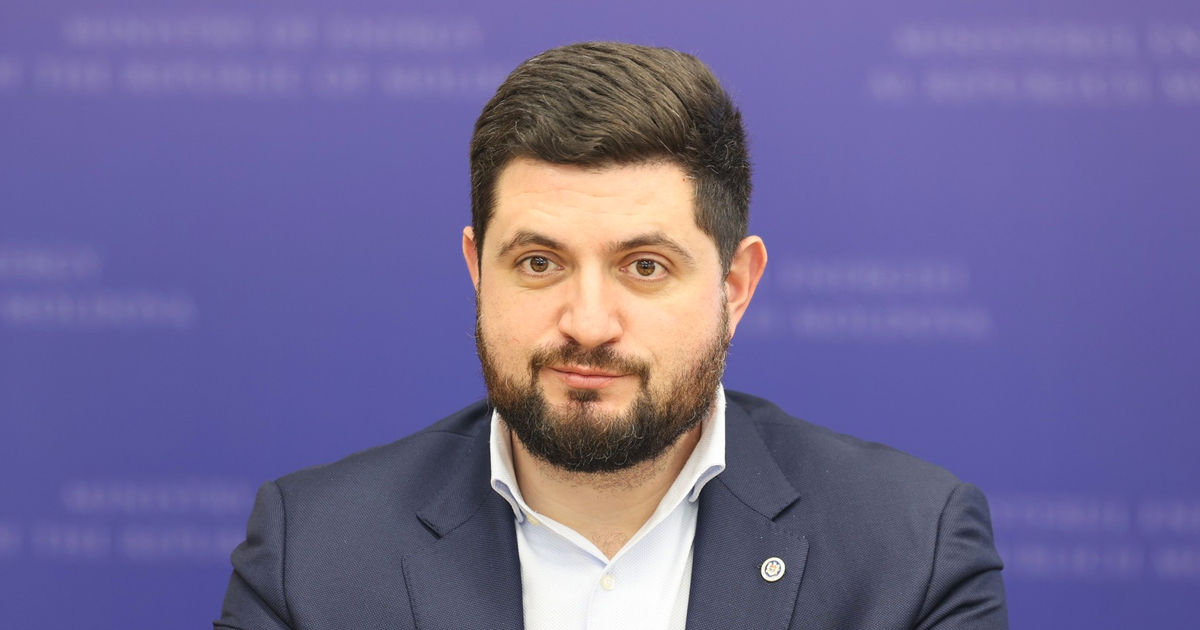 Junghietu: În arhivă există documente despre tentative de a transfera companii către Gazprom în contul datoriei.