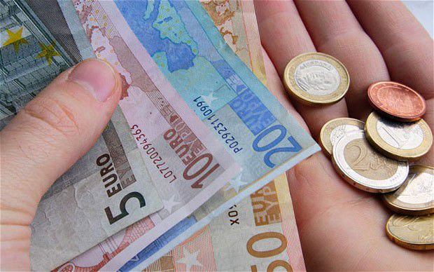 Salariul minim în Rusia a fost fixat la 80 de euro. Foto: monitorulcj.ro