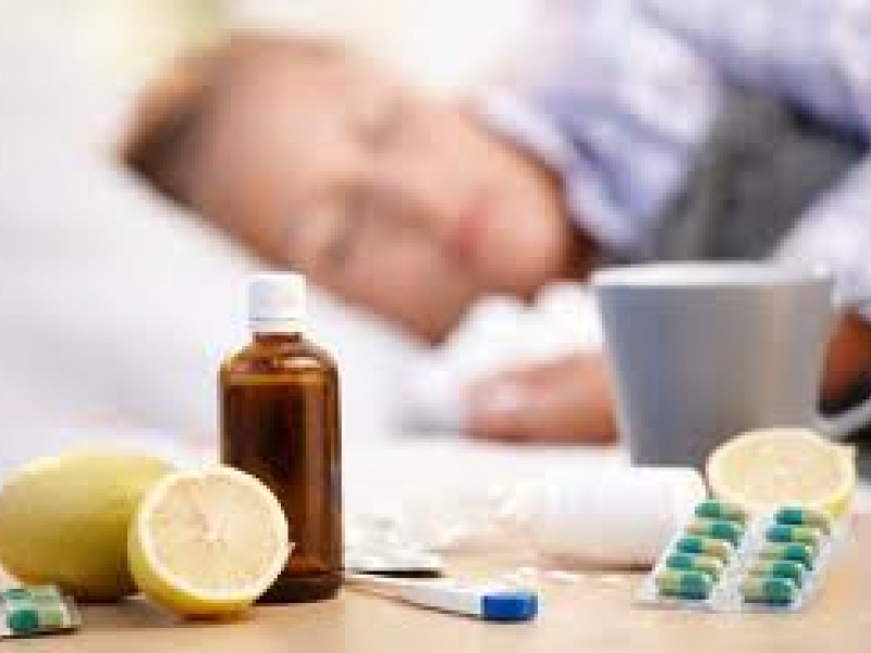 Specialiştii recomandă persoanelor care prezintă simptome de răceală,să se adreseze medicului de familie şi să primească tratament acasă.