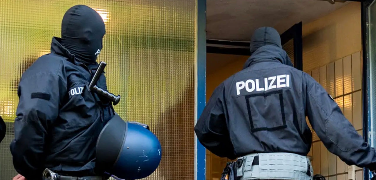 În Germania au avut loc percheziții într-un caz de contrabandă cu arme din Ucraina.