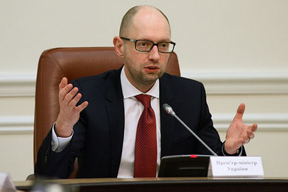 Украинский суд обязал возбудить уголовное дело против Яценюка.