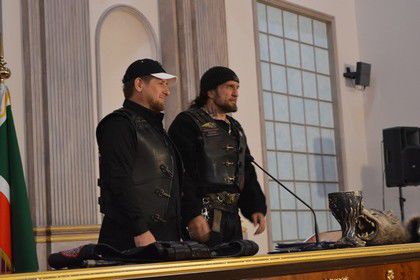 Рамзан Кадыров и Александр Залдостанов.  Фото: ЖЖ «Ночных волков»