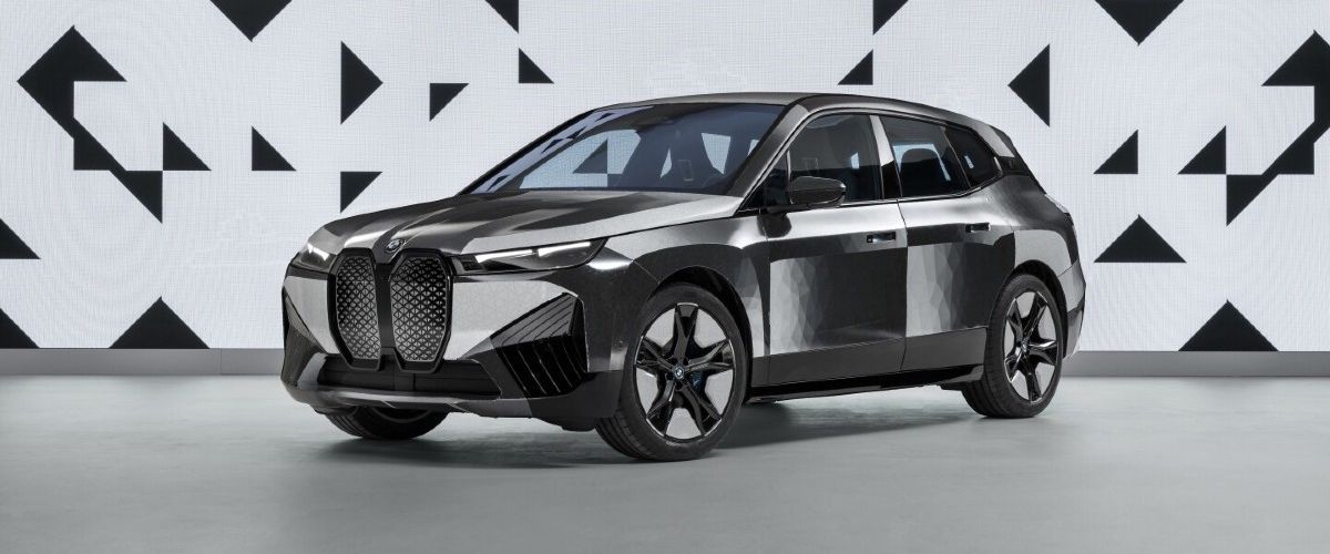 BMW представила технологию изменения цвета автомобиля нажатием кнопки.