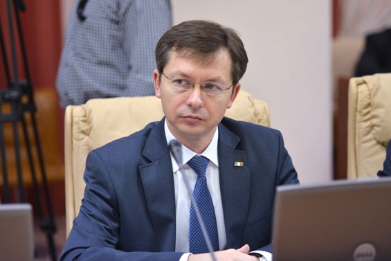 "Велика вероятность, что суммы невыполненных обязательств в 2014-м году дойдут до уровня в 5 млрд леев", - подчеркнул экс-министр.