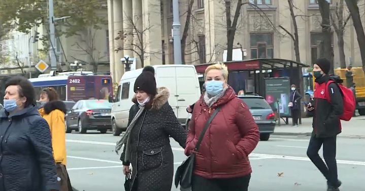 Власти пока не планируют вводить COVID-ограничения на пасхальные праздники.