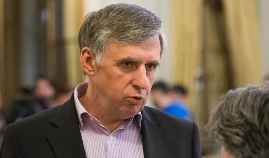 Стурза: «Молдова сама по себе в плане безопасности».