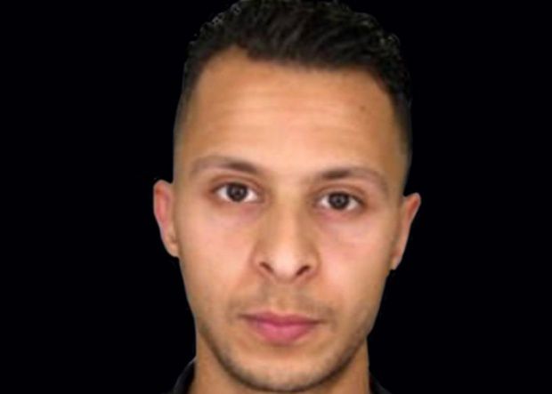 Salah Abdeslam, a fost extrădat în Franţa din Belgia, a informat procuratura belgiană. Foto: antena3.ro