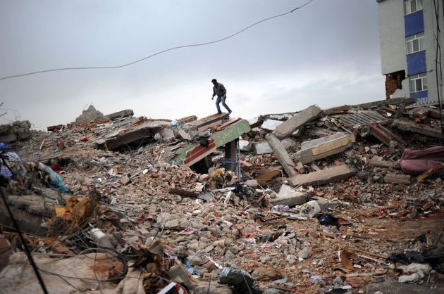 Un cutremur cu magnitudinea de moment de 7,8 a avut loc marţi în Iran.