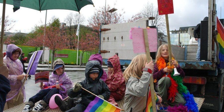 În Norvegia a avut loc parada homosexualilor pentru copii