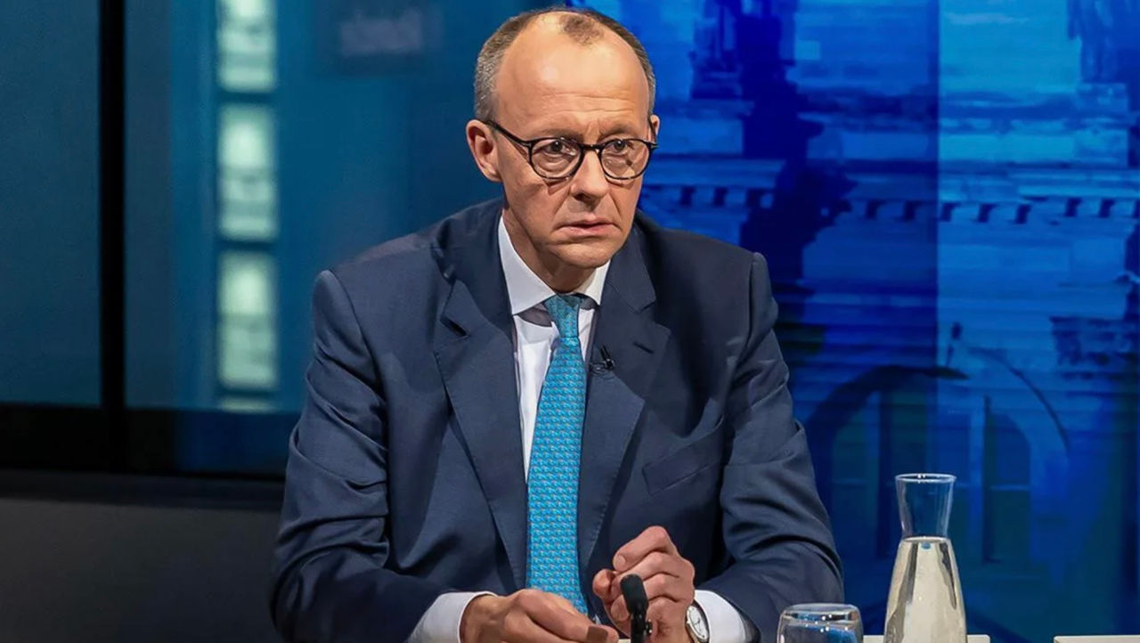 Merz a admis introducerea recrutării obligatorii în armată, inclusiv pentru femei.