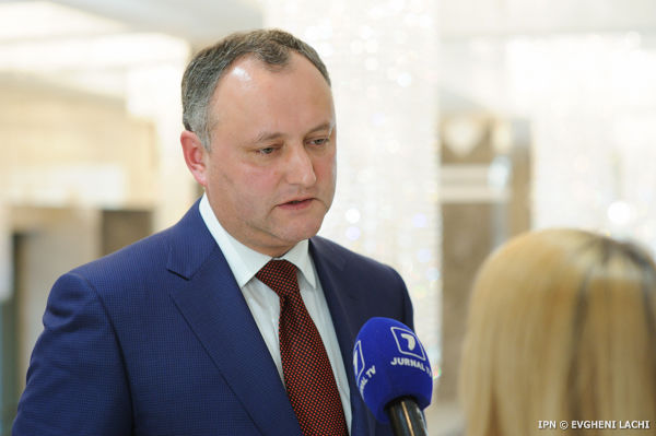 Igor Dodon a mai spus că nu se va retrage din campania electorală oricare ar fi presiunile.