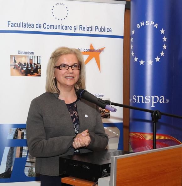 O româncă, printre experții UE în combaterea fake news