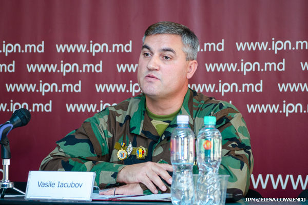 Василе Якубов призвал своих коллег-ветеранов быть осторожными с тем, о чем лидеры этой партии просят их делать.