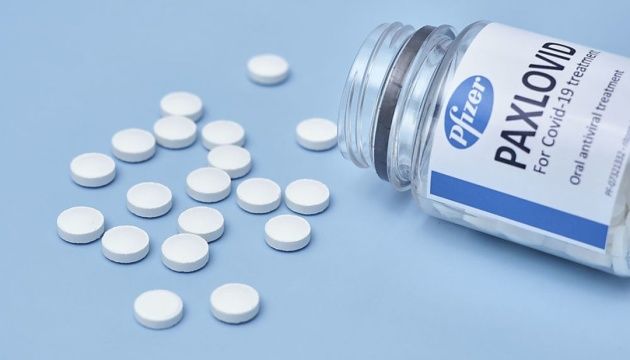 В Канаде одобрили применение COVID-таблеток от Pfizer.