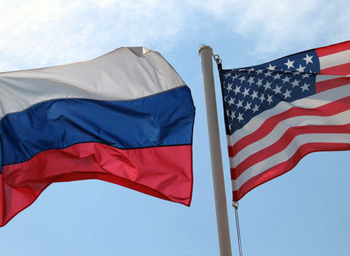 Госдепом также запланированы учебные поездки в США для посещения редакций и школ журналистики.