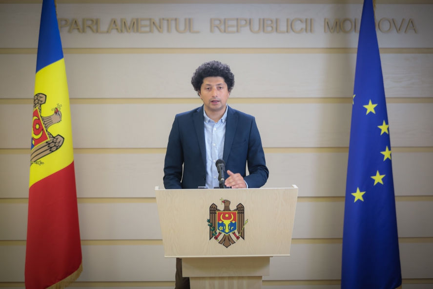 Председатель Парламентской комиссии по экономике Раду Мариан.