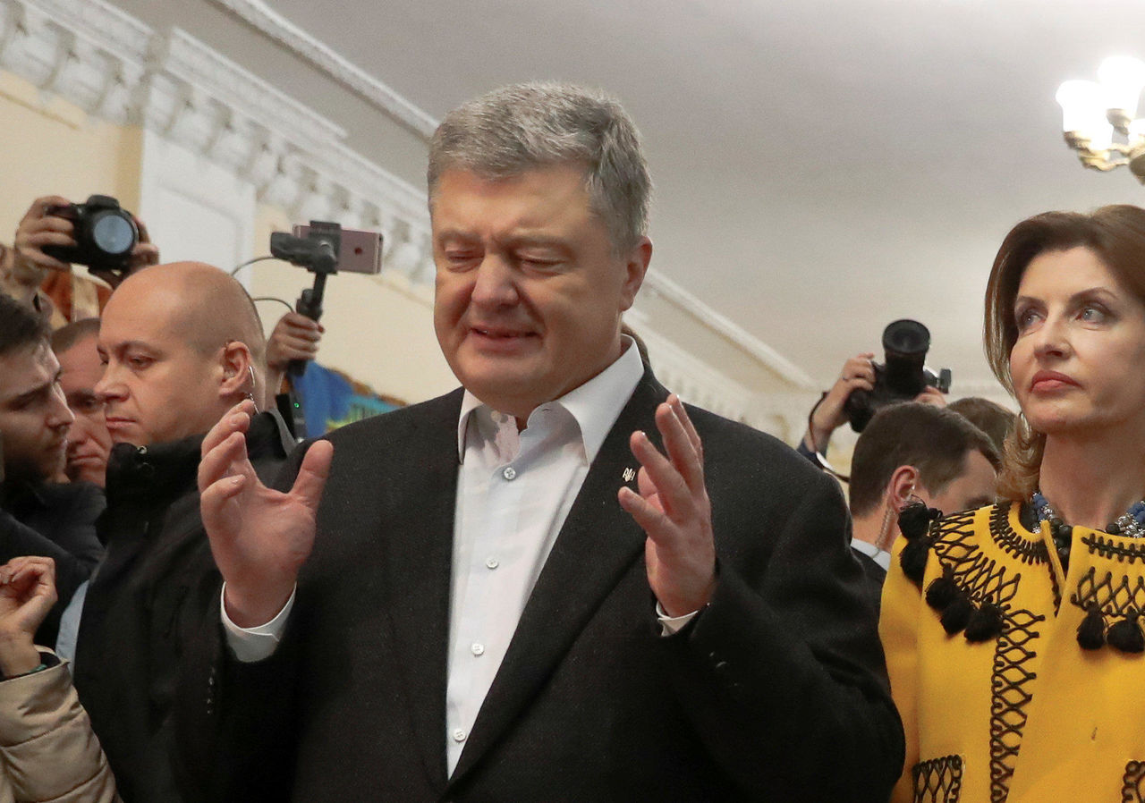 На Украине открыли дело против Порошенко о подготовке госпереворота.