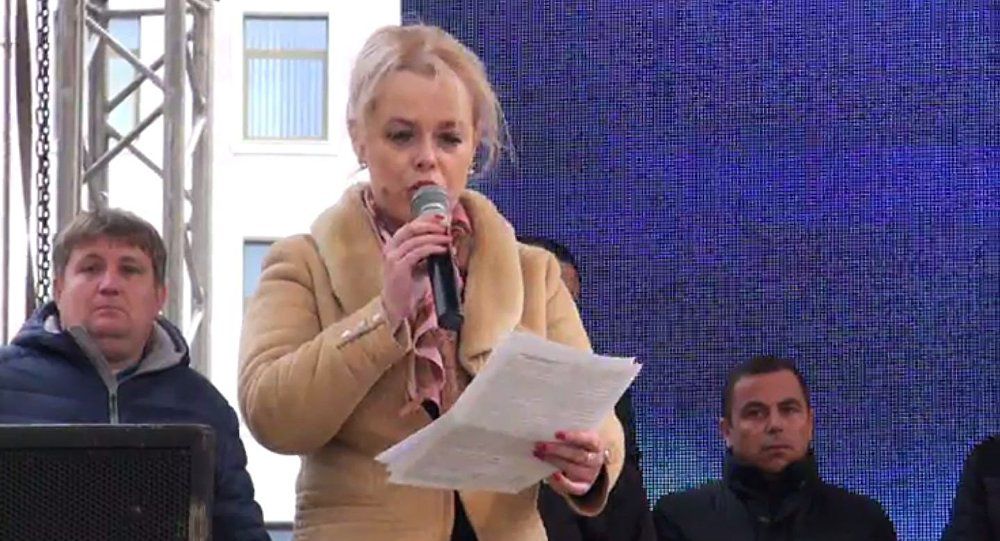 "Мы не будем настаивать на домашнем аресте, а потребуем полного освобождения политика", — сказала Урсаки.