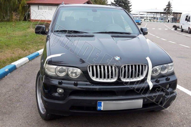 Мужчину за рулем BMW X5 не пропустили через границу.