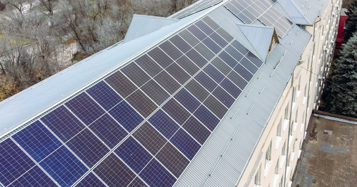Noi reguli pentru activitatea și calificarea instalatorilor de energie regenerabilă.