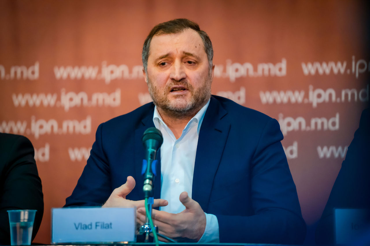 Бывший премьер Влад Филат.