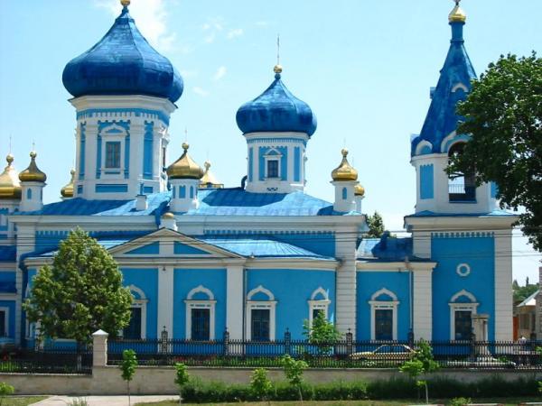 8 ноября трое приезжих молодых людей случайно вечером оказавшиеся у Чуфлинской церкви, свободно в нее проникли. Фото: okaymd.com