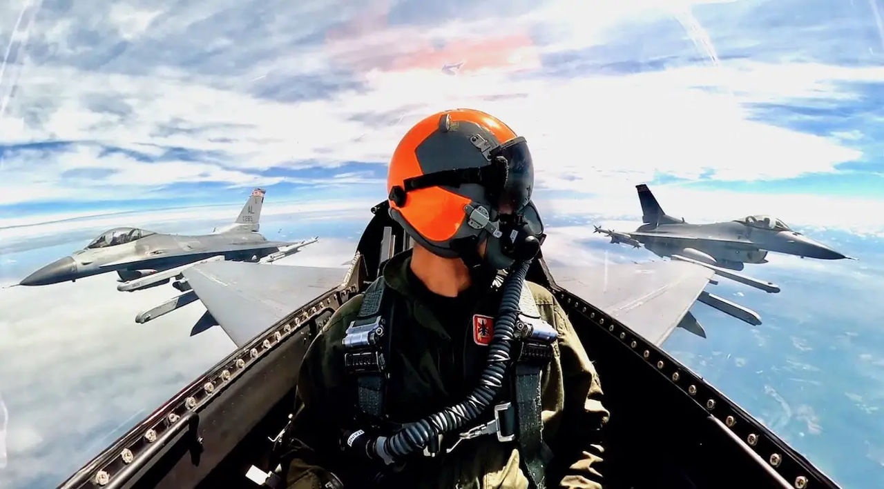 Греция присоединится к обучению украинцев на F-16.
