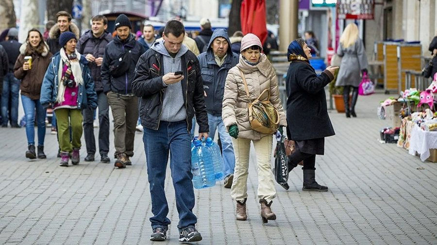 Planul pentru aducerea diasporei acasă: Guvernul mizează pe freelanceri.