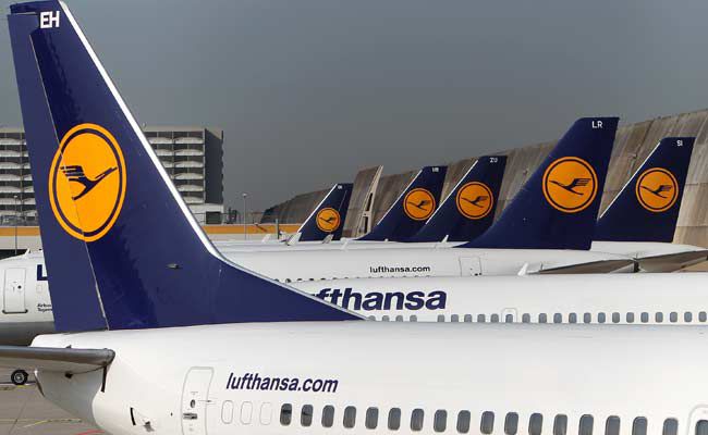 Пассажир Lufthansa пытался открыть дверь лайнера на высоте 11,5 км.