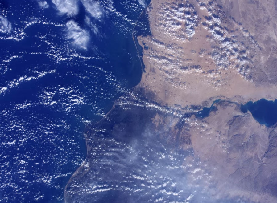 Красочные снимки публикуются в фотогалерее NASA.