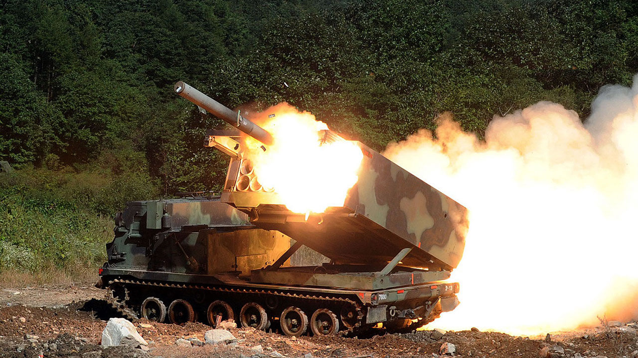 Норвегия передает Украине до восьми РСЗО M270.