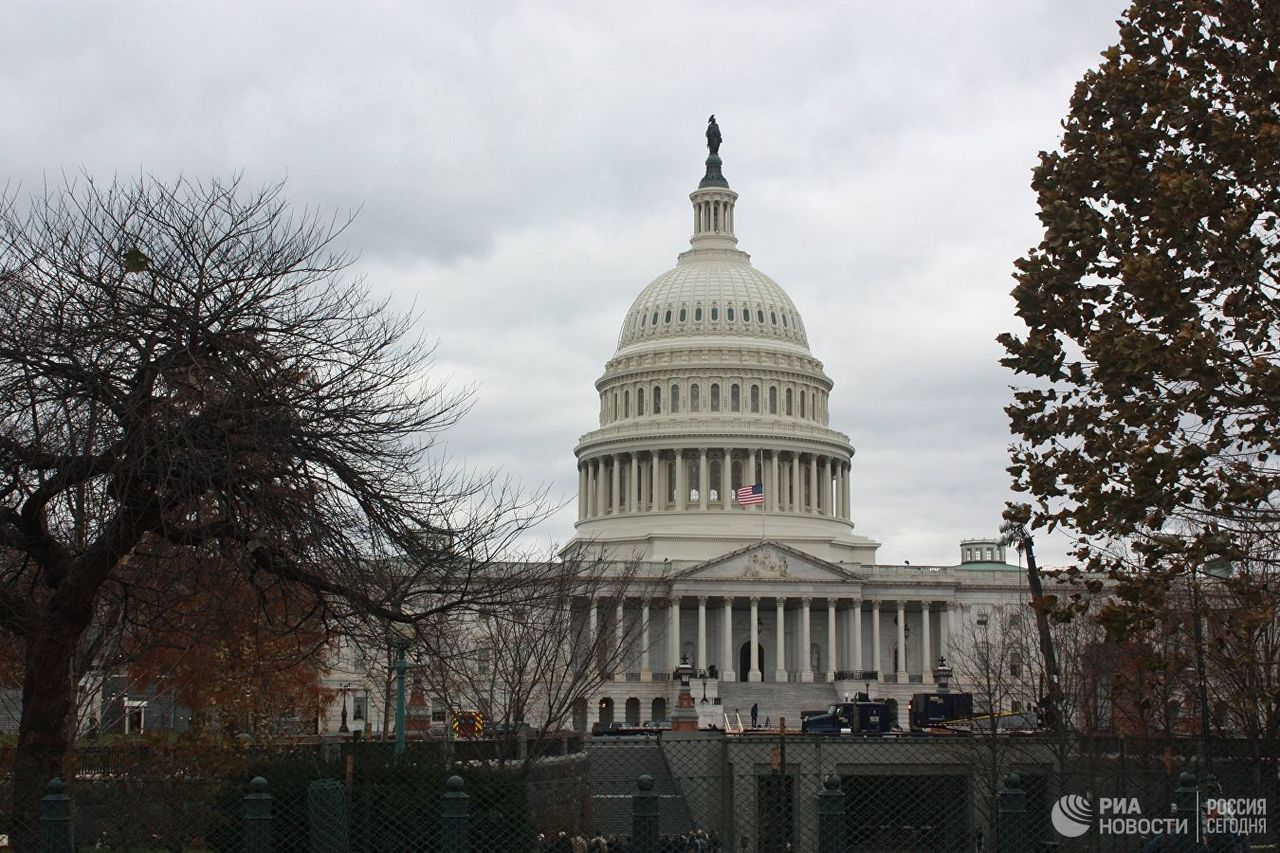 В конгресс США внесли резолюцию о запрете строительства стены.