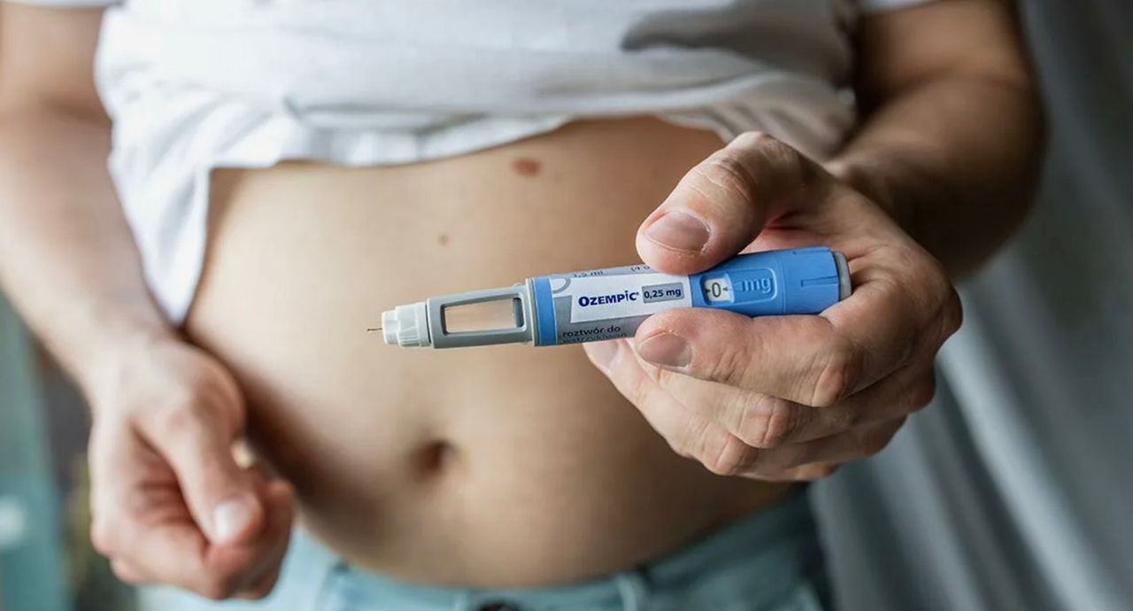 Ozempic poate provoca pierderea masei musculare, căderea părului și îmbătrânirea feței.
