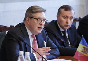 Глава Делегации ЕС в РМ, дипломат Пиркка Тапиола. 