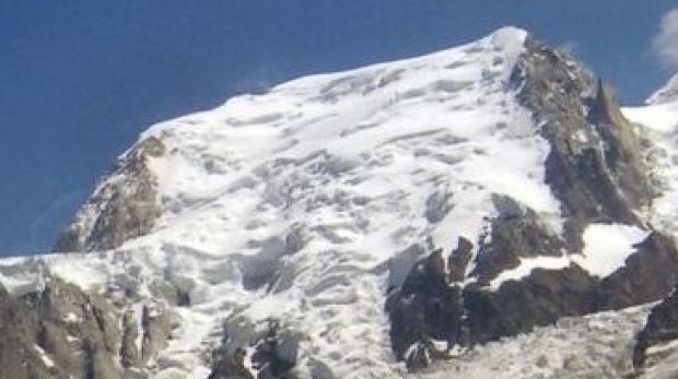 Un alpinist român a murit în Mont Blanc. A căzut de la 600 de metri