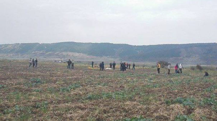 Un militar a murit după ce s-a prăbușit cu paraşuta, în timpul unui exerciţiu.
