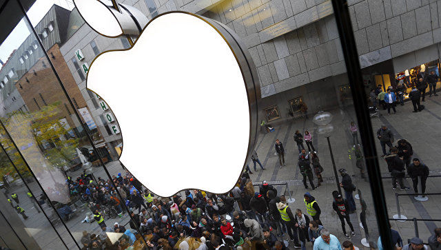 Apple отказалась от производства полноценной машины с автопилотом.