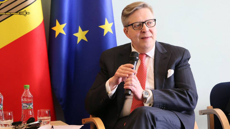 Șeful Delegației Uniunii Europene în Republica Moldova, Pirkka Tapiola. Foto: constcourt.md