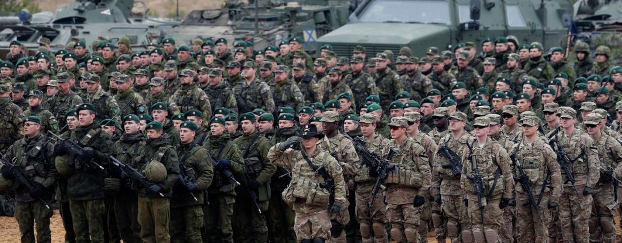 В Германии нанимают массовку изображать русскоязычное население для войск НАТО.