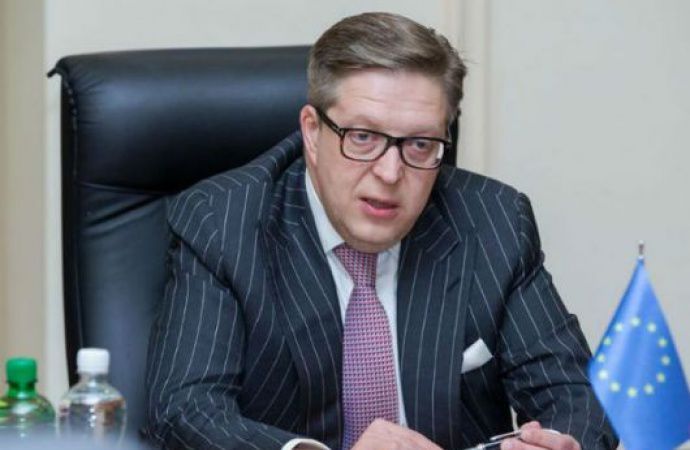 Глава делегации Евросоюза в РМ, дипломат Пиркка Тапиола.