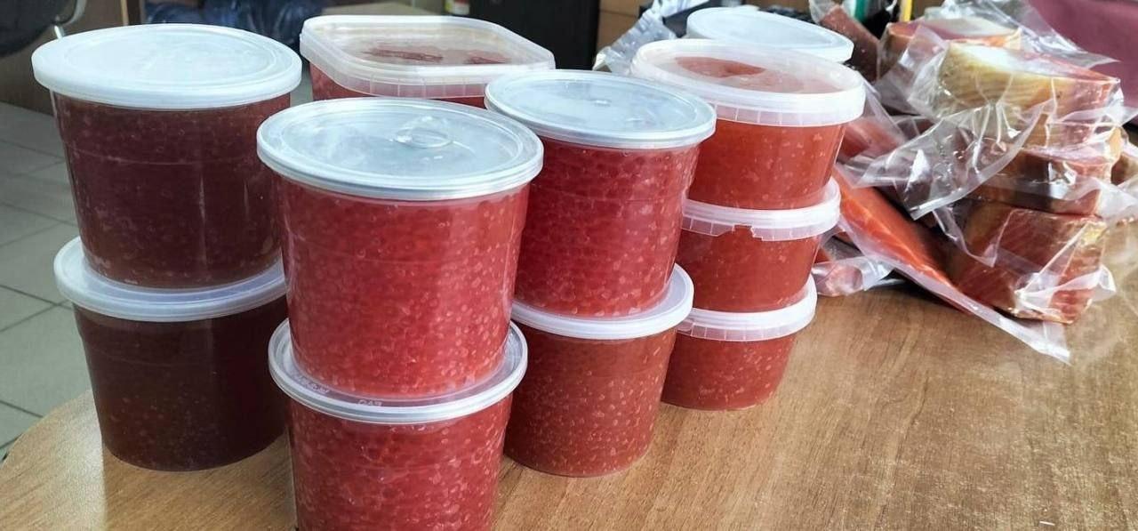 В Джурджулештах таможенники конфисковали 10 кг икры и 8 кг филе лосося .